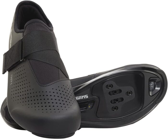 clipless pedals and cycling shoes for efficient power transfer